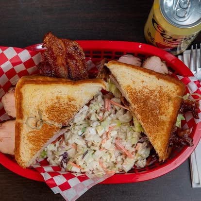 smoke-basket - Oklahoma Smoke BBQ BBQ food with toasted bread.
